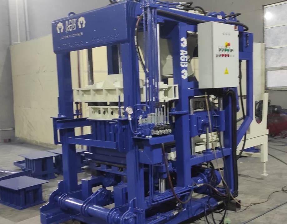 Machine a brique fabrication de Parpaing 3.1                                         